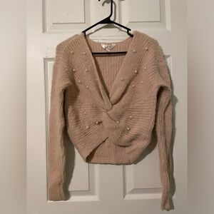 NO BOUNDARIES sweater with pearls